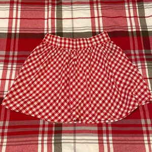 Red/white checker print skirt